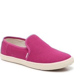 Toms slip on women’s 9